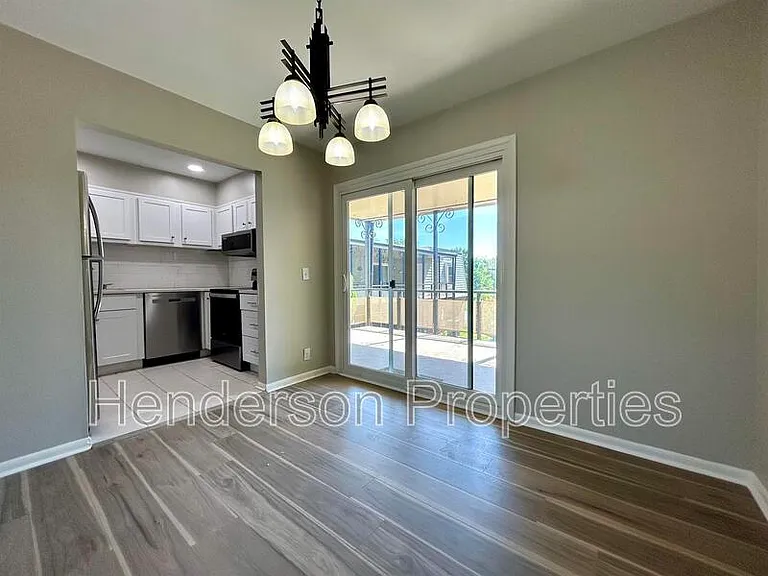 2614D Park Rd — Photo 1