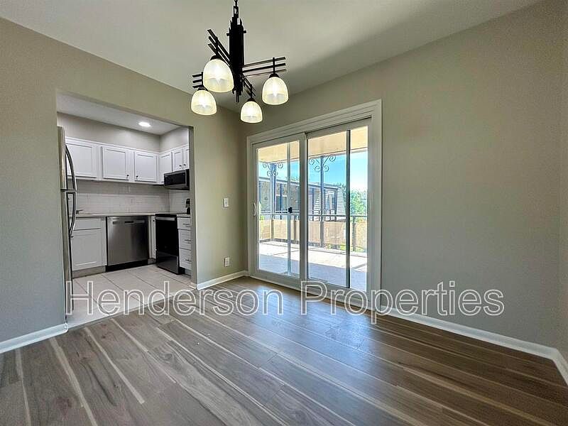 1st image of 2614D Park Rd