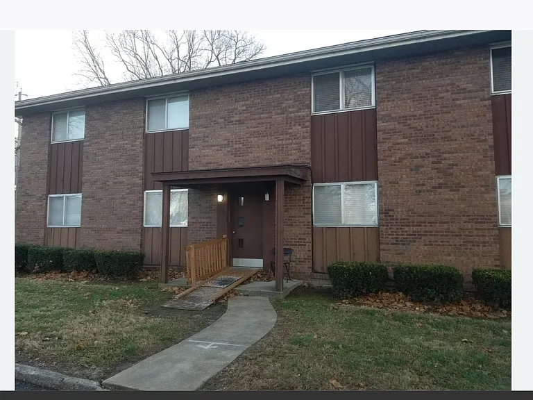 306 E Johnson St #4 — Photo 1