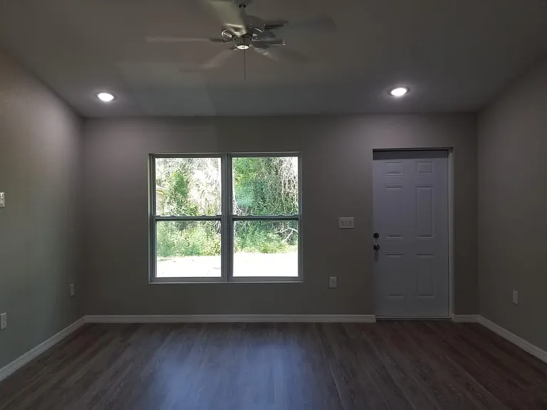 6054 N Moss Cir — Photo 4