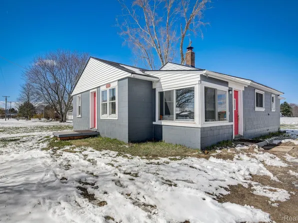 5972 Birch Run Rd, Millington, MI 48746