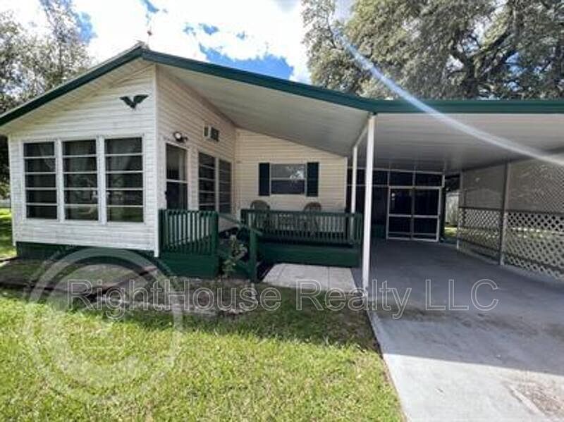 1st image of 9740 SE 170th Pl