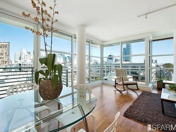 3rd image of 555 4th St Unit 933