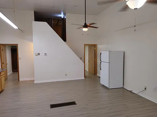 31 W Columbus St #D Photo 1