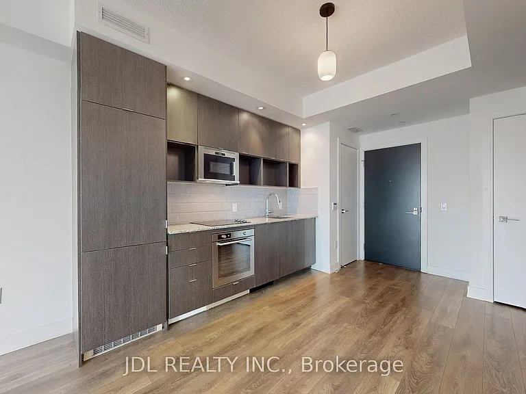 89 McGill St #2404 — Photo 6