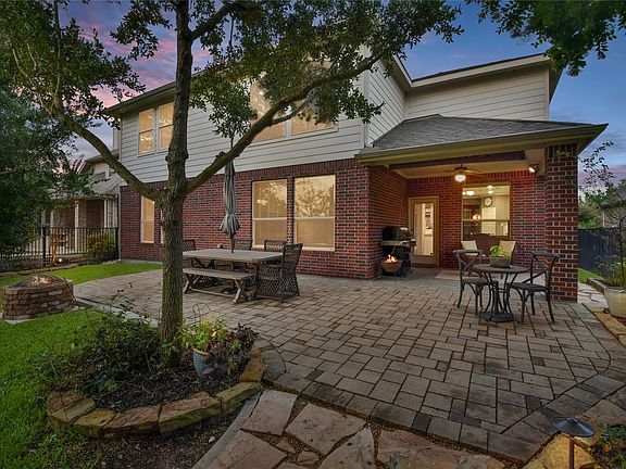 3rd image of 12107 Coldwater Cove Ln