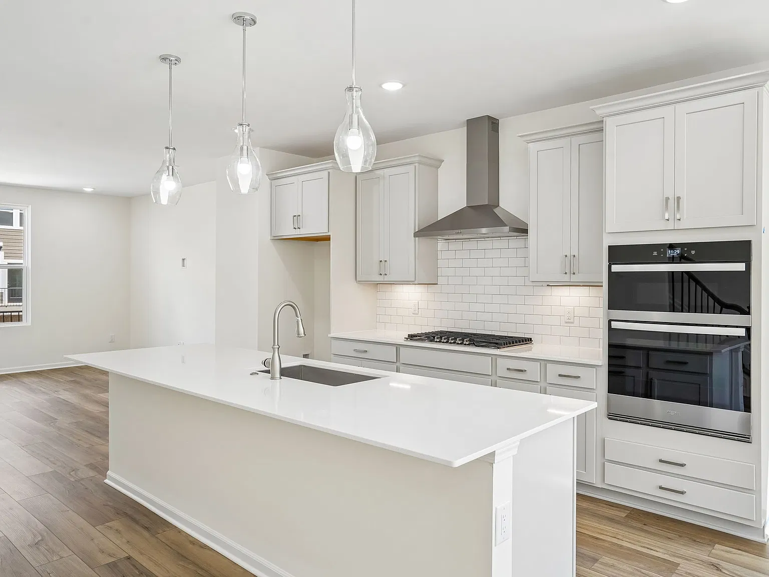 4 bed, 3.5 bath, 2175 sqft, $3,650 — Photo 3