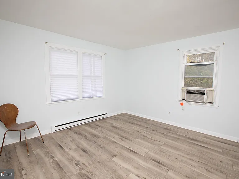 129 S Main St #A — Photo 7