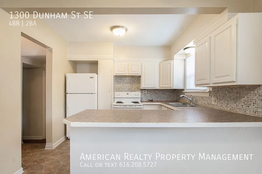 4 bed, 2400 sqft, $2,000 — Photo 4