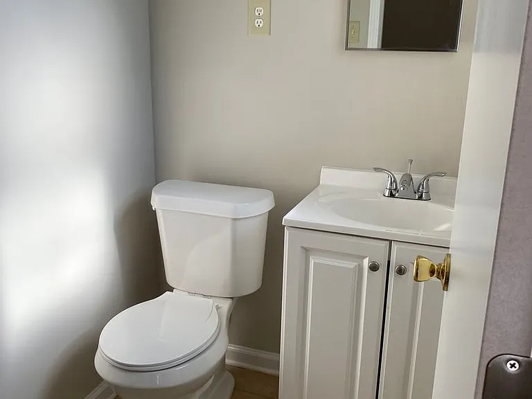 7510 Rockingham Dr — Photo 8