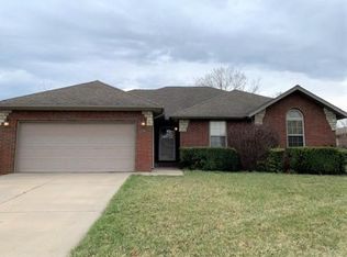 791 E Roubidoux St, Nixa, MO 65714