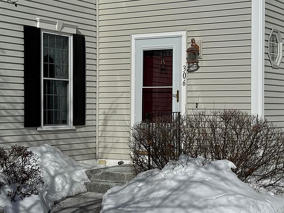 3rd image of 306 River Grant Drive #306