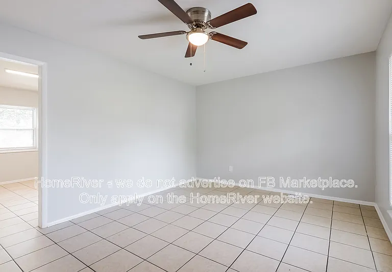 4332 Exmoor Ct — Photo 2