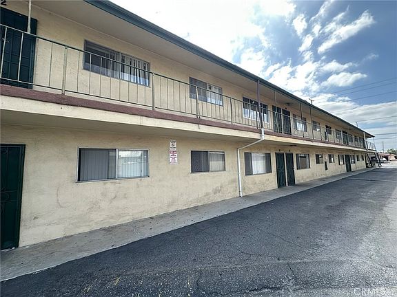 4th image of 4861 Clara St
