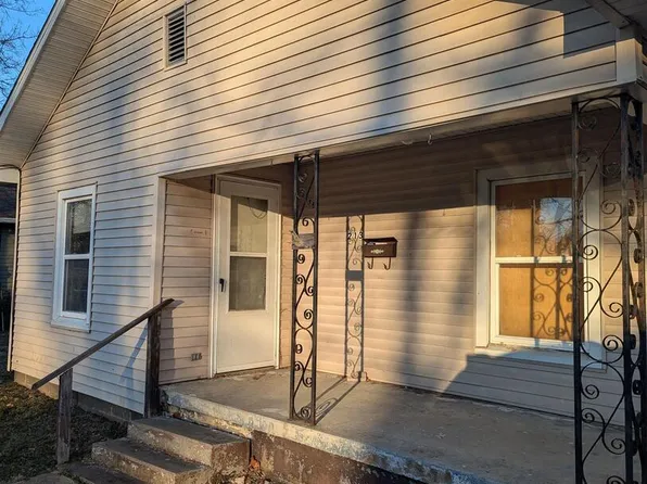 213 S Sunny Slope St, West Frankfort, IL 62896