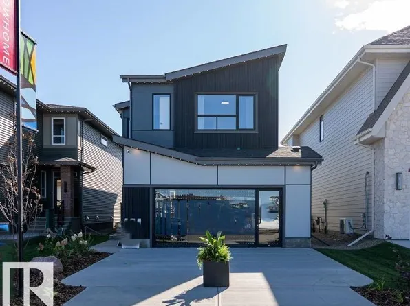 52 Rhea Cres, Saint Albert, AB T8N 7Z2