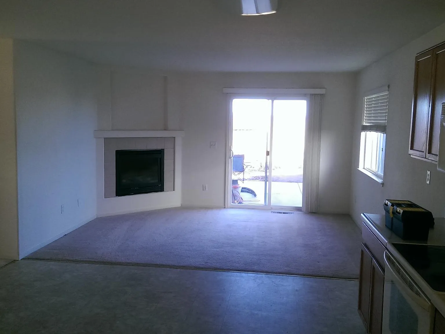 3 bed, 1390 sqft, $2,400 — Photo 4