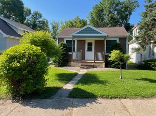 114 Center St, Jackson, MN 56143