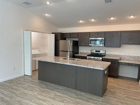 5th image of 5701 Virgil Pl
