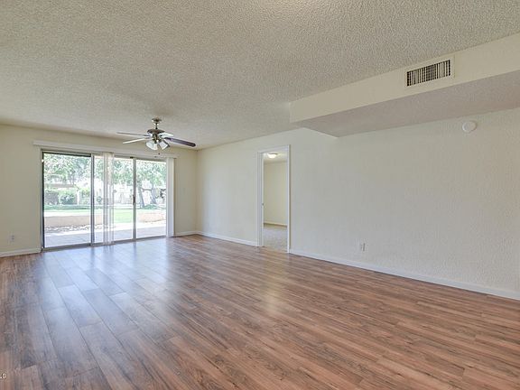 5th image of 11032 N 28th Dr Unit 102