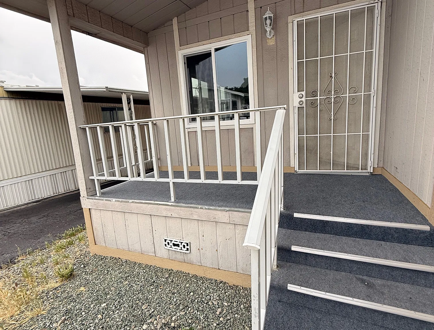 2 bed, 600 sqft, $1,750 — Photo 1