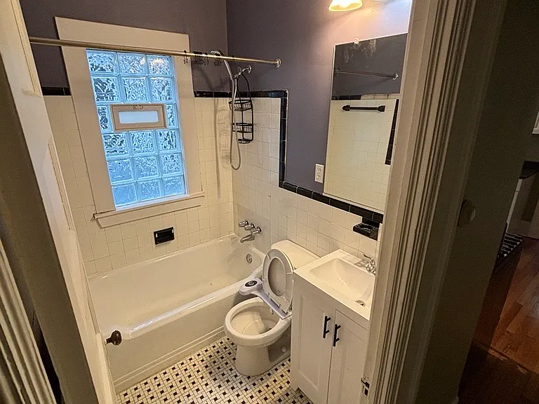 53 Ardmore Pl #4U — Photo 10