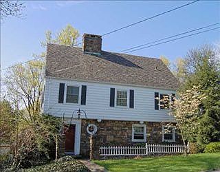 5th image of 222 Barclay St