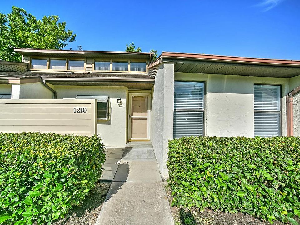 1st image of 1210 Charter Oaks Cir