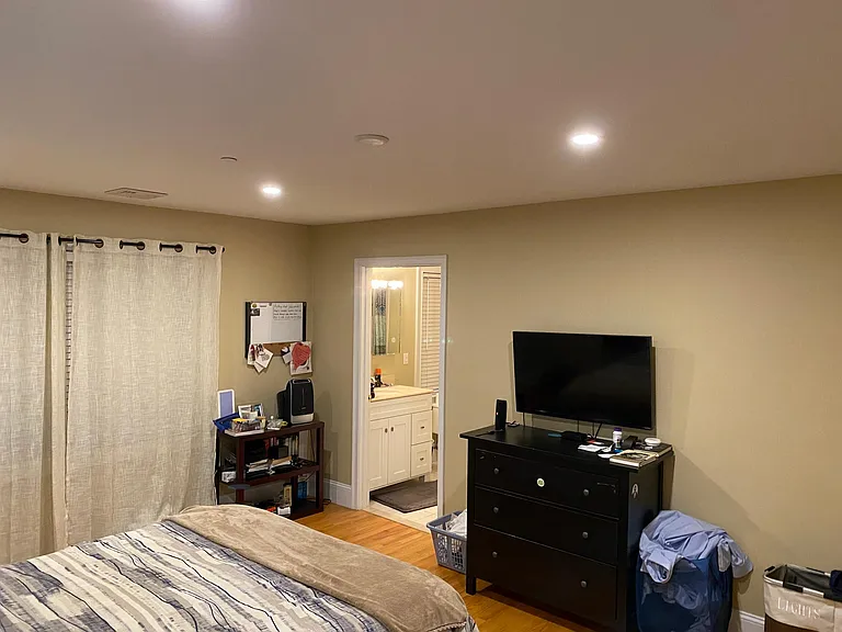 29 Vinton St #2 — Photo 4