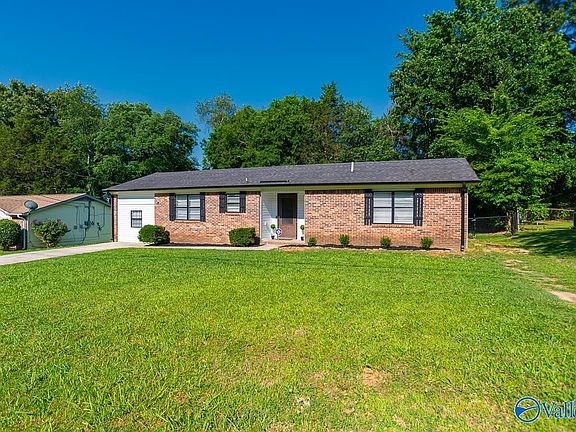 4th image of 5016 Ortega Cir NW