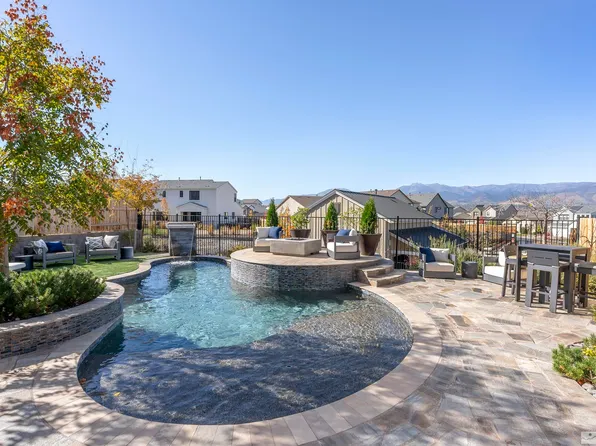 15017 Iron River Dr, Reno, NV 89521
