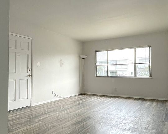 3rd image of 1257 9th St APT 5