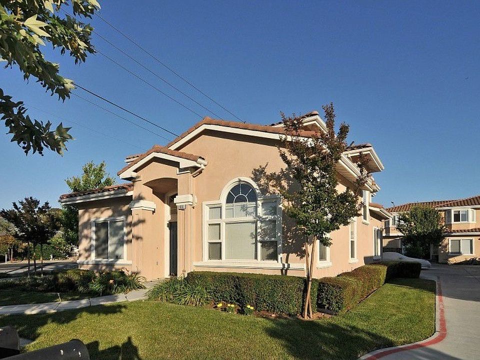 1st image of 1051 Maxey Dr