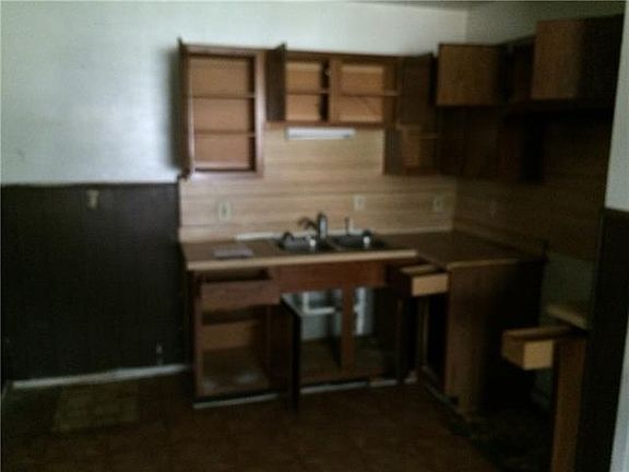 5th image of 4272 Wilshire Blvd