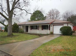 1085 Autumn Harvest Dr, Virginia Beach, VA 23464