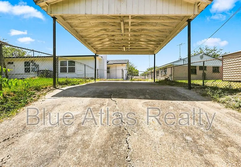 6008 Golden Gate Dr — Photo 21