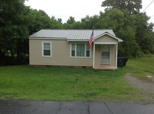 408 Hood St, Burlington, NC 27217