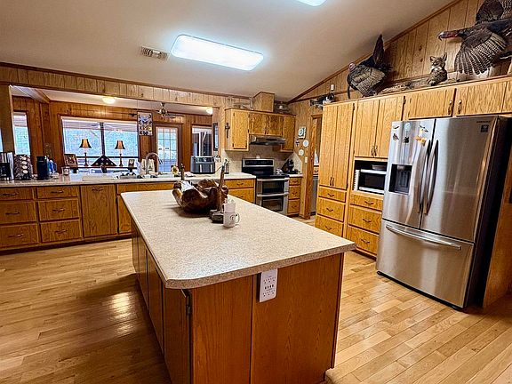 2nd image of 44 Ridge Rd