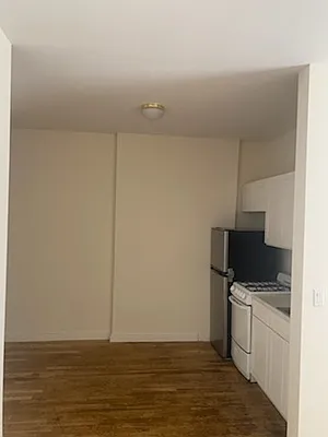 Rented by Esquire Management Corp | media 15