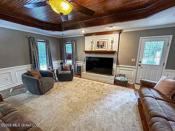 5th image of 469 Arundel Dr
