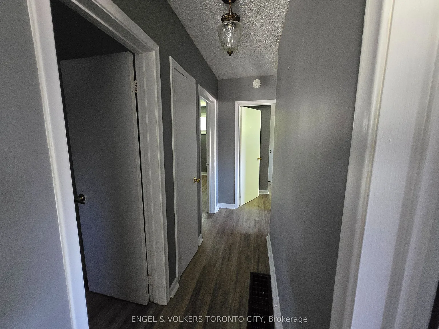 3 bed, $2,600 — Photo 4