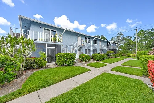 232 Palm Dr Photo 1