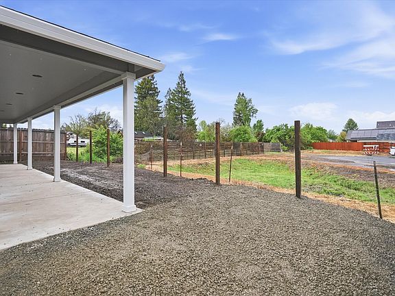 5th image of 1834 Ingram Ln