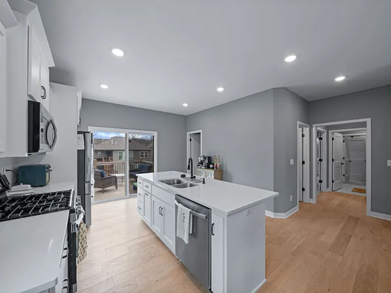 16083 Ryan Cir — Photo 11
