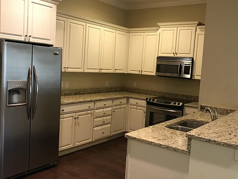 425 E McDonough St #104 — Photo 4