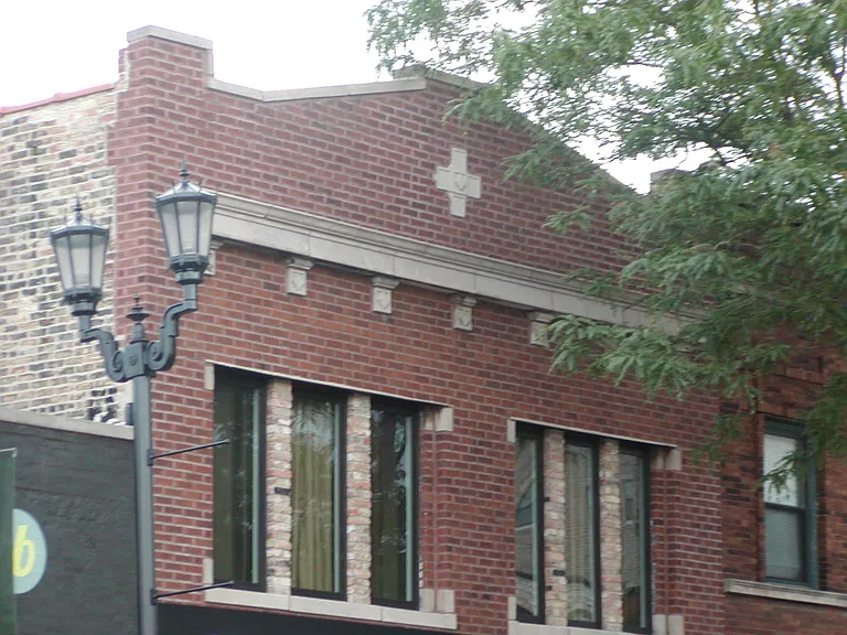 Madison St — Photo 17