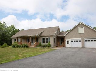 304 W Pownal Rd, North Yarmouth, ME 04097