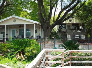 1924 Granite Cove Rd, Kingsland, TX 78639