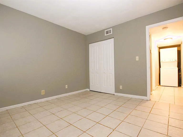 217 Lake Pointe Dr #107 — Photo 29