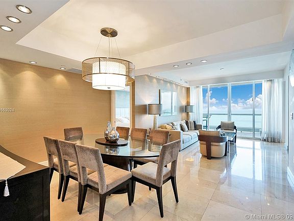 4th image of 17875 Collins Ave #1905